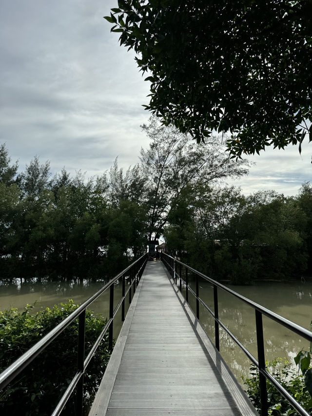 BAYPHERE โรงแรมติดทะเลพัทยา สระสวยวิวดี ราคาดีสุดๆ