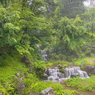 여유롭게 유럽감성 조형물을 보며 산책할 수 있는 여기는⁉️