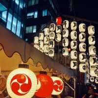 京都祗園祭-山鉾巡行，太鼓與燈籠，構成滿滿日本祭典風情