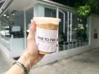 1:2 One To Two Cafe คาเฟ่เมืองทอง ปากเกร็ด