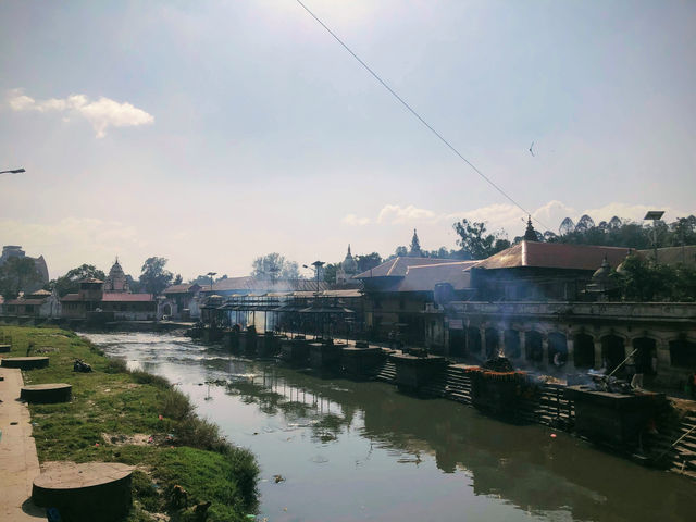 PASHUPATINATH TEMPLE - THE LARGEST HINDU TEMPLE IN NEPAL