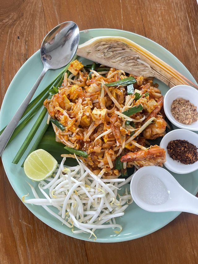 ทริปเขาใหญ่ พักพูลว่ลล่า 1 คืน กินฉ่ำๆ