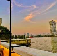 ร้านอาหารเปิดใหม่ ริมแม่น้ำ The Eleven Riverside 