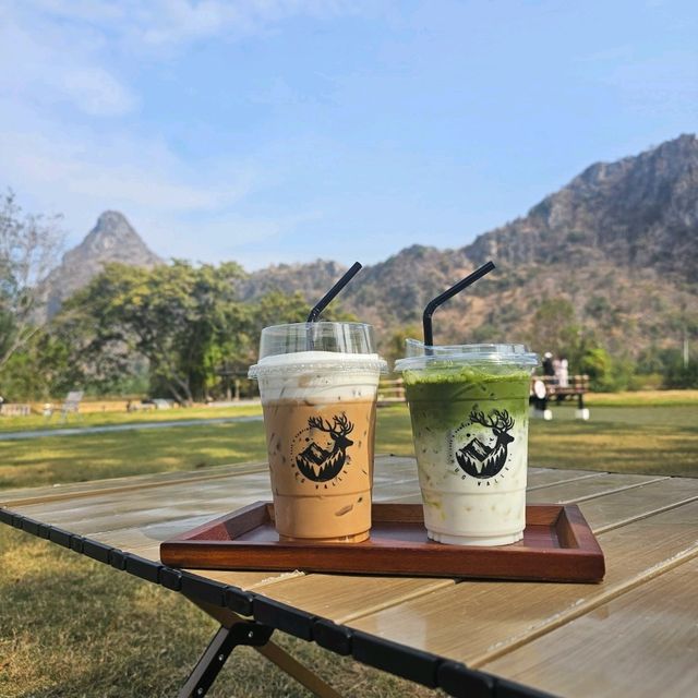 Hug Valley Cafe : เพชรบุรี