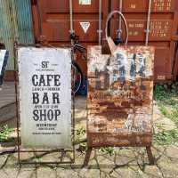 Unique Cafe Vibes at SOUL TREE in Futako-Tamagawa