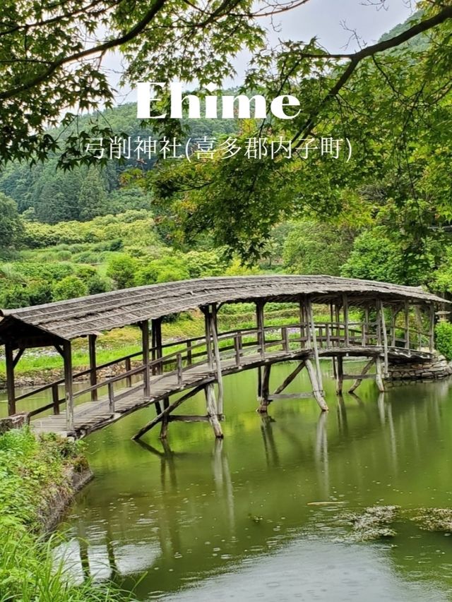 【山道を上がっていくと、突如現れる神秘的な絶景スポット】