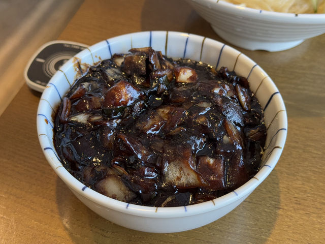 세종시에서 모임하기도 좋고 손짜장으로 정말 유명한 중식당 - 용손짜장