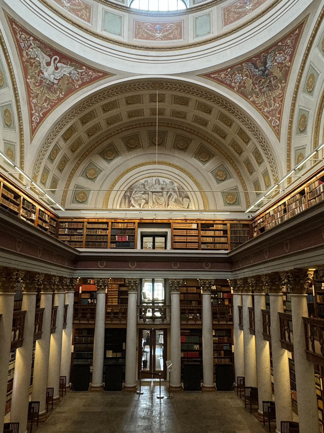 【フィンランド】フィンランド国立図書館