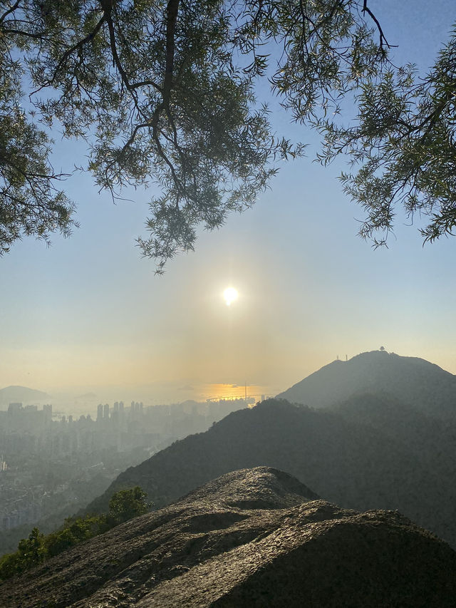 震撼的獅子山之日落🌅，讓人流連忘返的夜景🌃