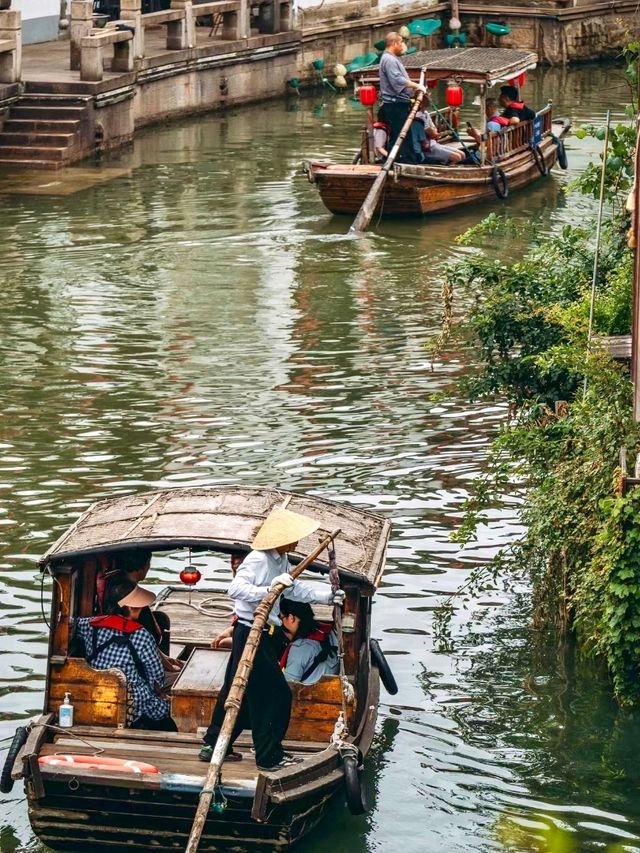 Exploring Zhujiajiao Ancient Town