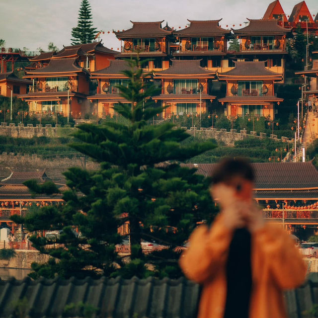 บรรยากาศดีๆ ที่บ้านรักไทย จ.แม่ฮ่องสอน 🛖🏮
