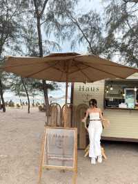 Haus Coffee and Space คาเฟ่ริมหาดแสงจันทร์ จ.ระยอง