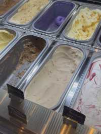 Hyogaki Dessert Café – Yishun’s Hidden Gem for Waffles and Gelato with Line Friends