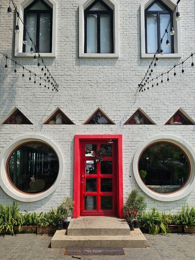 ARTISAN HOUSE 🏡