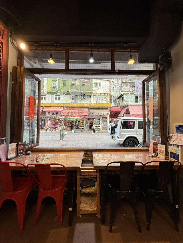 隱世古樸紅磚西餐酒館