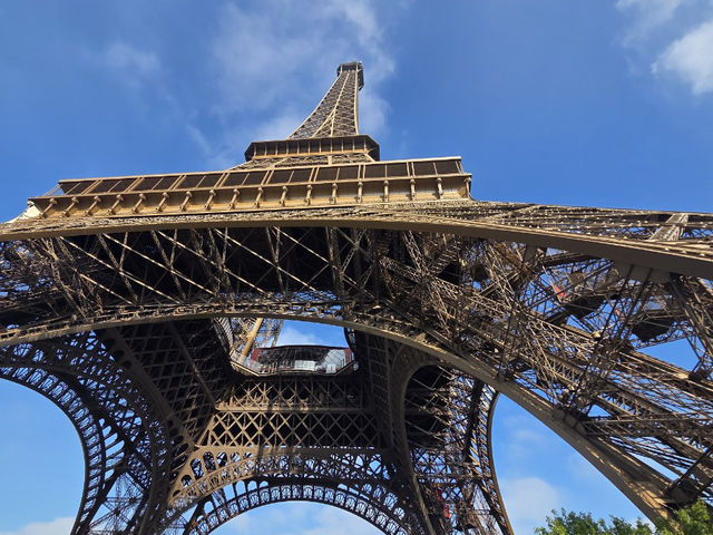 파리의 상징, 에펠탑에 올라서다! 🇫🇷✨