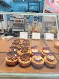 ร้านไอศกรีม ครัวซองค์ อร่อยๆ ที่เฉิงตู