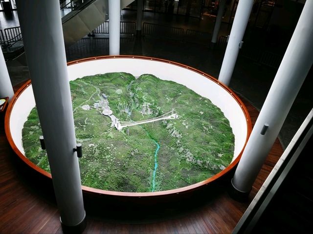 Stunning view relaxed at Zhangjiajie Grand Canyon Glass Bridge