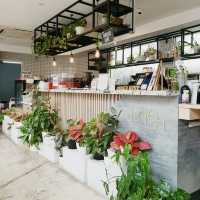 A Lush Retreat at Eden Cafe