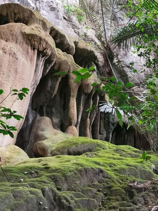 อุทยานแห่งชาติเฉลิมรัตนโกสินทร์ จังหวัดกาญจนบุรี