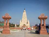 🏛️🚗 NAYPYIDAW WEEKEND ESCAPE: Myanmar's Surreal Capital! 