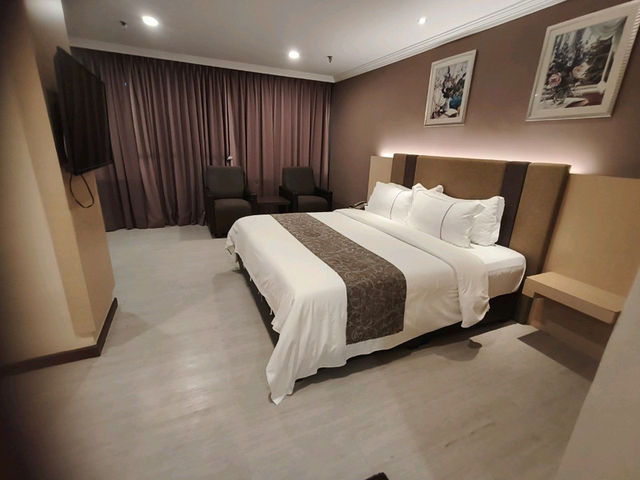 Experience Warm Hospitality at Hotel Anika Kluang"