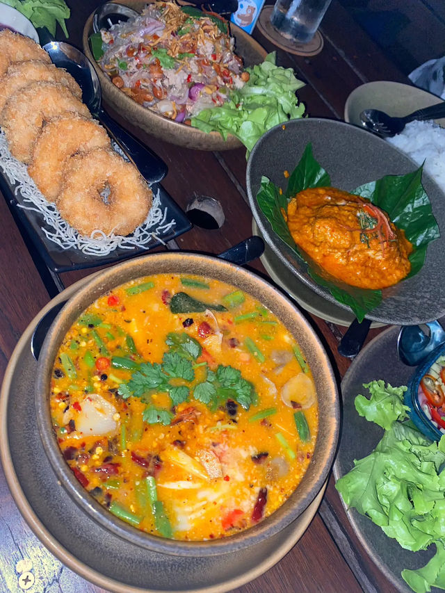 🌙 ดินเนอร์สุดหรูริมแม่น้ำแคว ร้าน Keeree Tara ✨😋