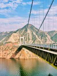 中國甘肅著名景點：劉家峽大橋，適合打卡拍照📸