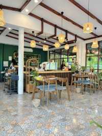 หอมนัวร์ ส้มตำ & คาเฟ่ อาหารอีสานสไตล์ฟิวชั่น
