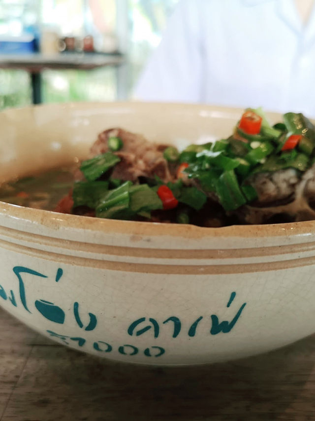 อิ่มโอ่งคาเฟ่สุพรรณ อร่อยในราคาไม่แพง