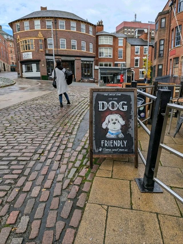 Nottingham Unveiled: Legends, Castles, and Creative Corners