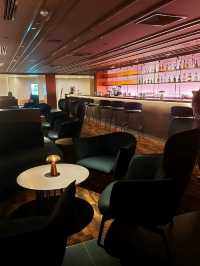 โรงแรมใกล้รถไฟฟ้า Asia Hotel Bangkok