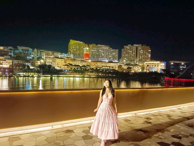 Night Light @ Sunset Town Phu Qouc ...
