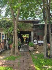 ครัวบ้านไทรน้อย กินในสวน มีคลอง เรือ เป็ด ปลา ครบ