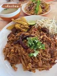📍น้ำเงี้ยวผัดแห้ง Crazy Noodle x ป้าสุข