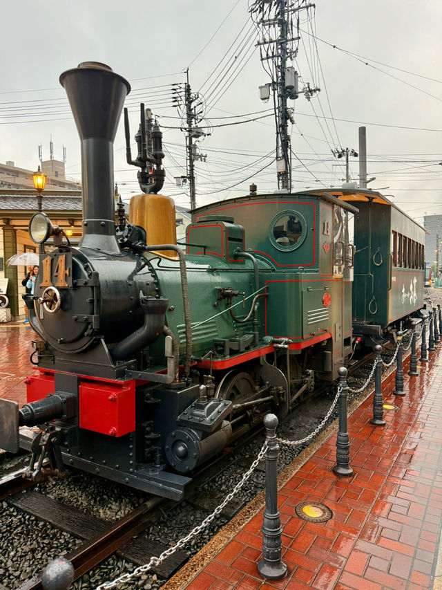愛媛｜138年歷史「橘子電車」找尋夏目漱石的坊っちゃん列車