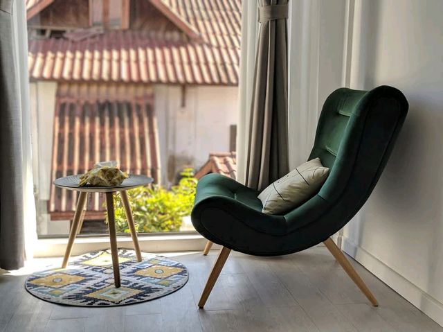 SYRI Guesthouse & Café