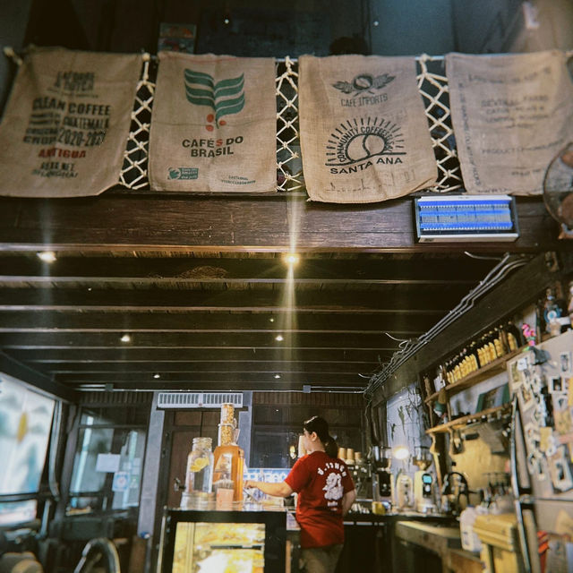 Makai cafe and space คาเฟ่เมืองเก่า ท้ายเหมือง