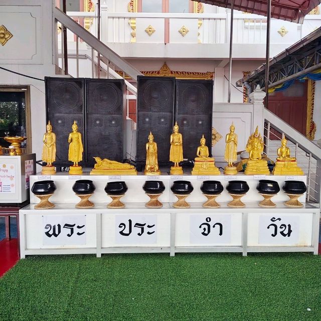 พระพุทธโปร่งฟ้า เจดีย์วัดดอนเมืองพระอารามหลวง