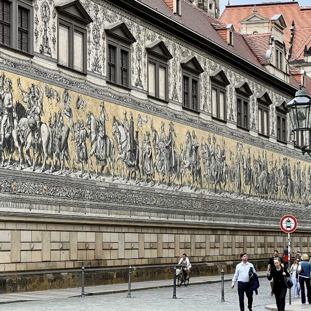 Dresden: One of Germany's Most Beautiful Cities! 🇩🇪✨