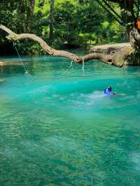 Blue Lagoon สระมรกตแห่งวังเวียง