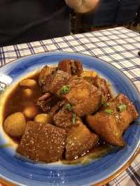 Di Shui Dong, A Flavorful Hunan Feast in Shanghai