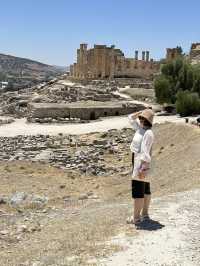 約旦-傑拉什考古遺址Jerash，請注意攤販拍照索取小費