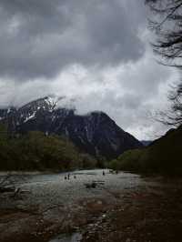 ระหว่างทางเดินไปสะพานคปปะ (Kamikochi) 🩵
