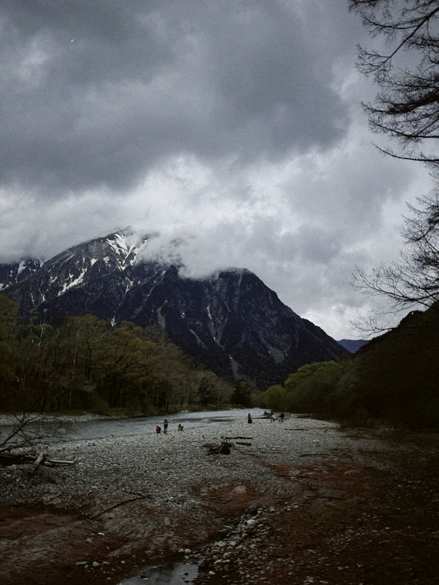 ระหว่างทางเดินไปสะพานคปปะ (Kamikochi) 🩵