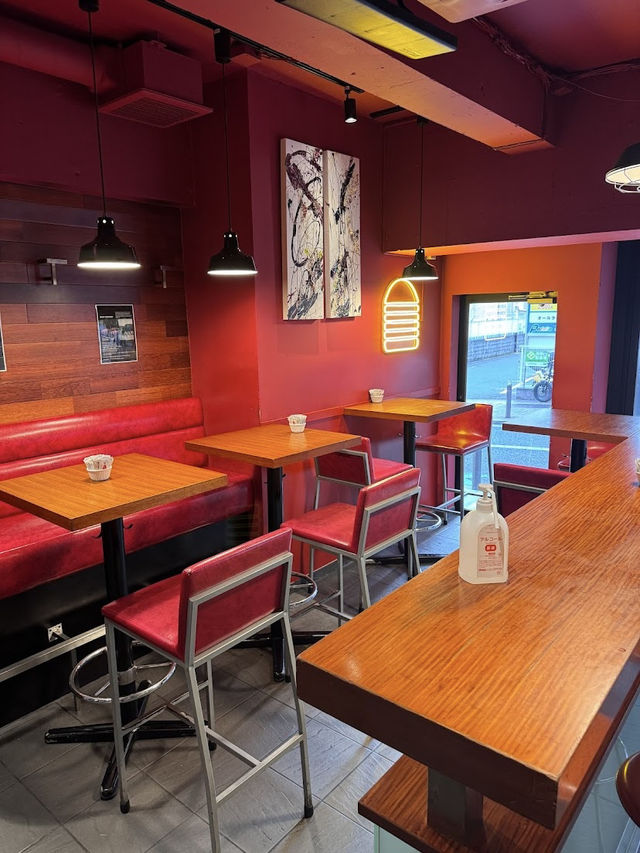Burger Revolution Tokyo, Gourmet Burgers with a Wagyu Punch