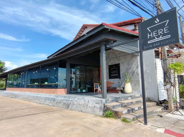 ☕ : HERE COFFEE AND EATERY คาเฟ่เกาะสมุย