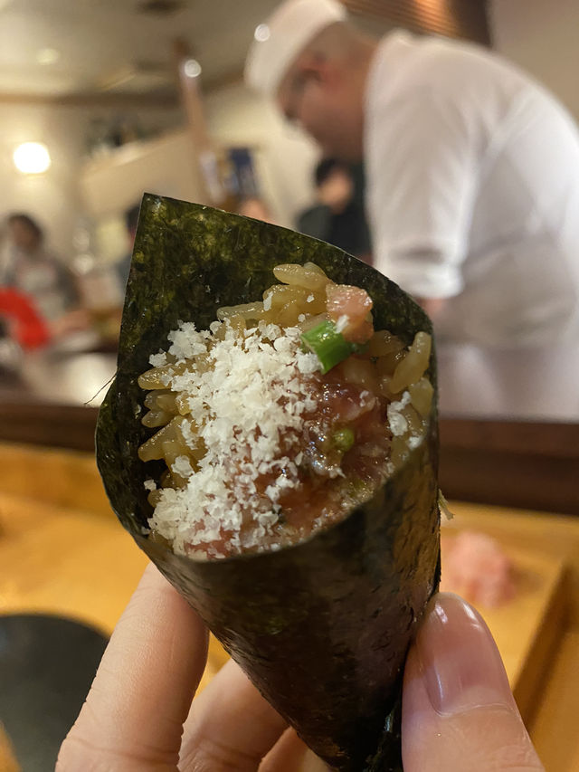 【東京/湯島】店主のトークも楽しめる珍しいお寿司屋さん🍣