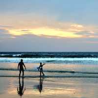 Big Wave Bay: Surf, Sun, and City Escape🏄‍♂️🌊🌿