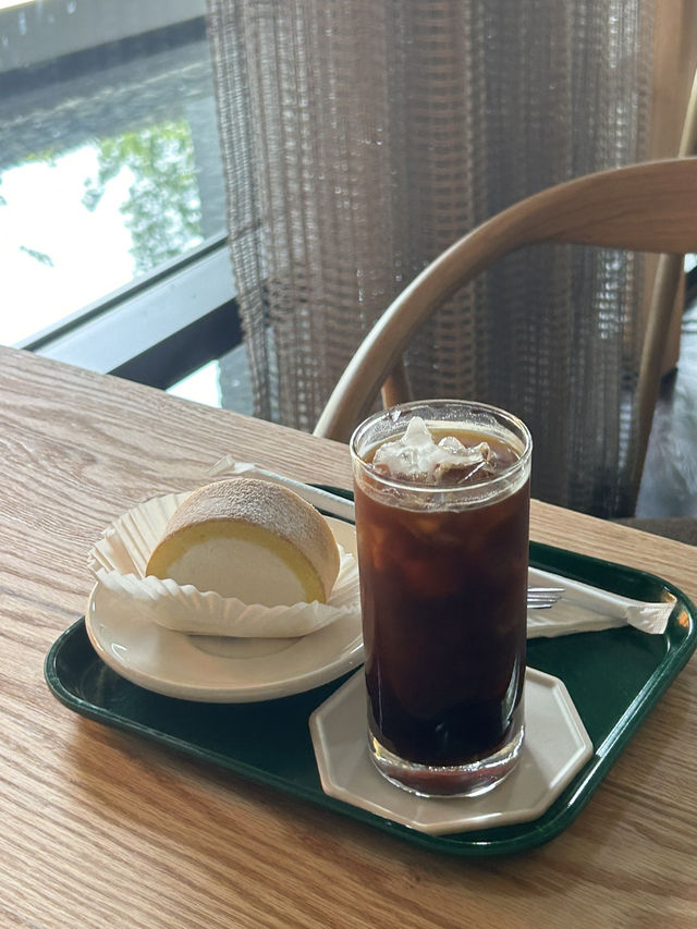 ☕ 호텔 속 고품격 휴식, 아메리카노 라운지